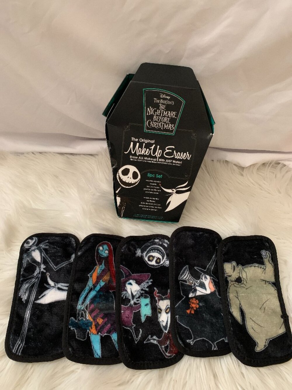 THE ORIGINAL MAKEUP ERASER X DISNEY The Nightmare Before Christmas 5-Piece Set